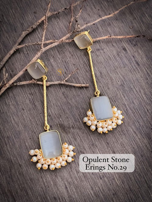 4 Designer Wedding Wear Opulent Stone Earrings Manufacturers
